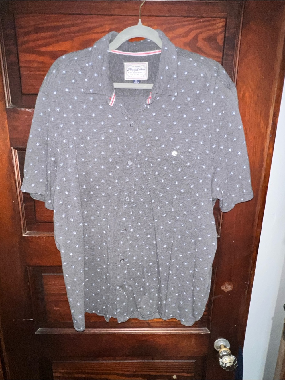 Men's Gray Short-Sleeve Button-Down Shirt with Micro Star Print